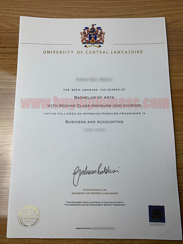 Fake UCLan Degree Certificate