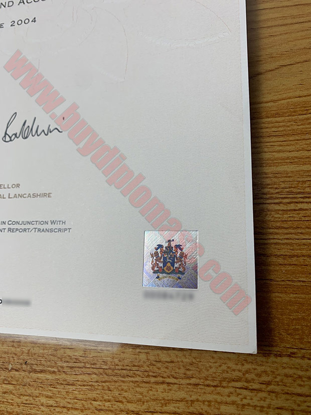 Fake UCLan Degree Certificate