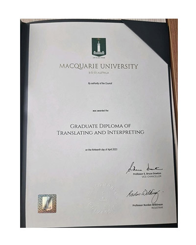 Which website can I use to purchase a Macquarie Uni